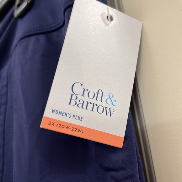 Croft & Barrow ladies swim skirt - Picture 2 of 4